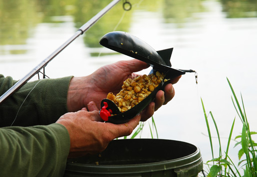 Tijgernoten in een Spomb